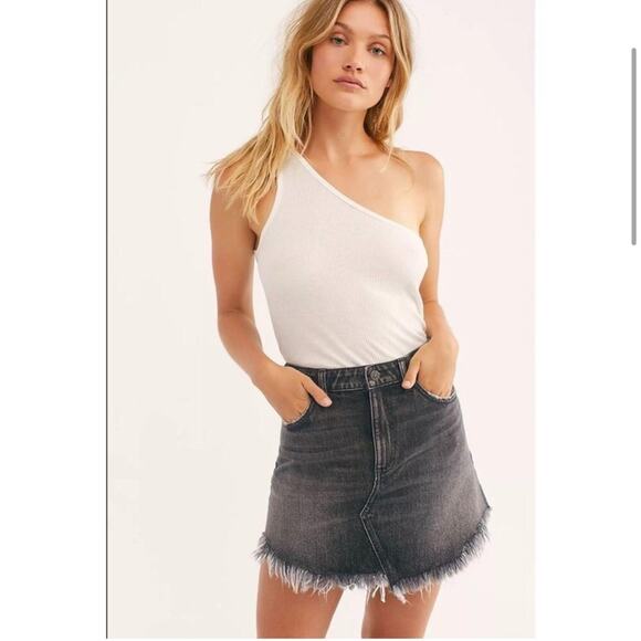 NWT Free People Bailey Grey Denim Fringed Mini Skirt Size 24 - Picture 3 of 14